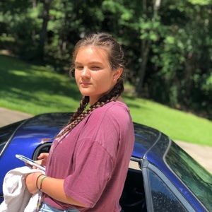 Meet your Posher, Hannah